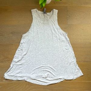 Sweaty Betty swing style tank top.
